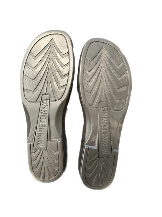 Minnetonka Sandals Brown Sabra Slides with Braided Leather Silver Accent - Picture 6 of 9